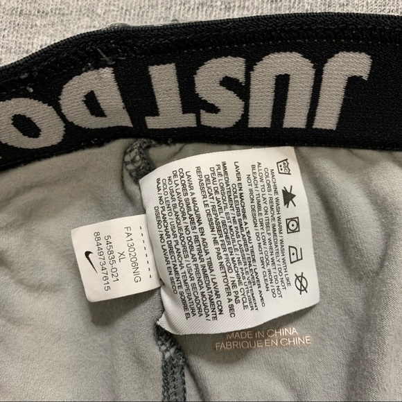 Nike Grey Camo Swirl Leggings Women’s Size XL - Picture 8 of 8